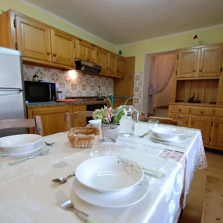 Locazione Turistica Maison Leverogne Pre-Saint-Didier