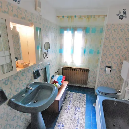 Locazione Turistica Maison Leverogne Apartman